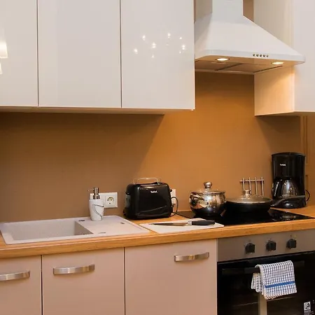 Two Bedroom At Center شقة